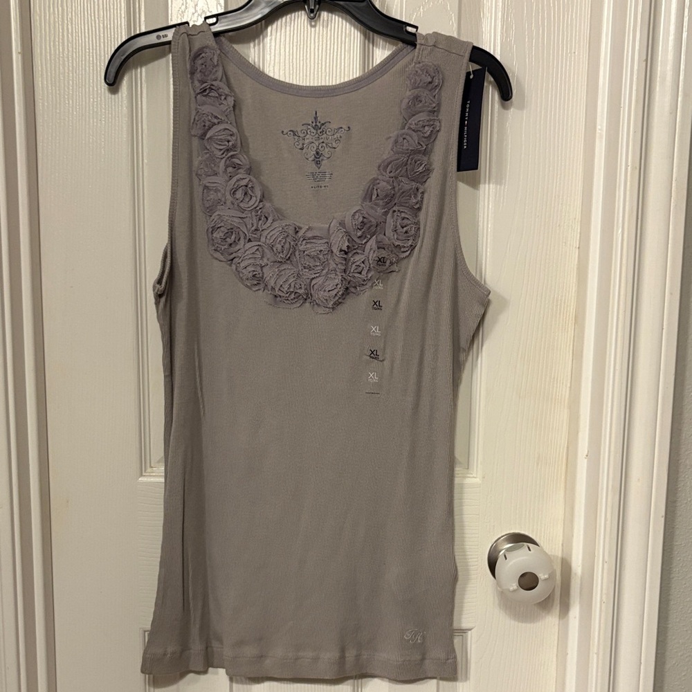 Tommy Hilfiger Gray Floral Neck Tank Top